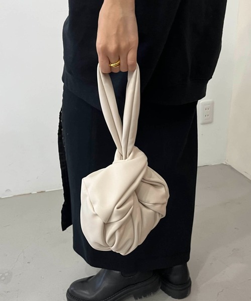 CAPRICIEUX LE'MAGE（カプリシューレマージュ）の「CHAOZ MINIバッグ（ハンドバッグ・レディース・ブラック/オレンジ/アイボリー・FREE）」の13枚目の写真