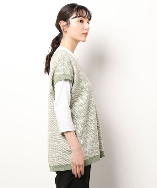 sango（sango）の「ダイヤ柄ジャガードニットベスト（ベスト・レディース・ブラウン/グレー/オリーブ・FREE）」の11枚目の写真