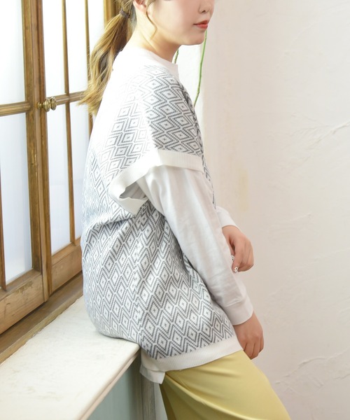 sango（sango）の「ダイヤ柄ジャガードニットベスト（ベスト・レディース・ブラウン/グレー/オリーブ・FREE）」の2枚目の写真