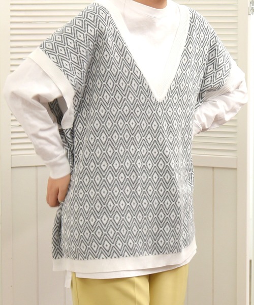 sango（sango）の「ダイヤ柄ジャガードニットベスト（ベスト・レディース・ブラウン/グレー/オリーブ・FREE）」の4枚目の写真