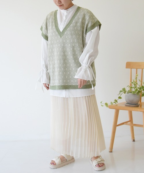 sango（sango）の「ダイヤ柄ジャガードニットベスト（ベスト・レディース・ブラウン/グレー/オリーブ・FREE）」の16枚目の写真