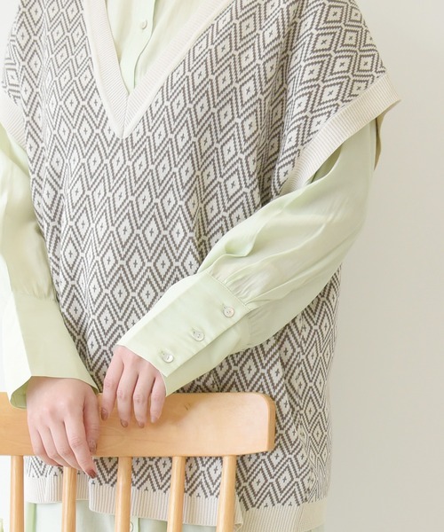 sango（sango）の「ダイヤ柄ジャガードニットベスト（ベスト・レディース・ブラウン/グレー/オリーブ・FREE）」の20枚目の写真