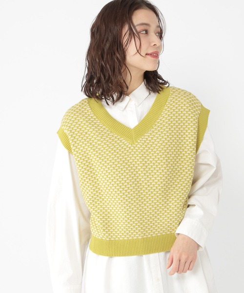 studio CLIP(スタディオクリップ)の「7ゲージ柄アソートニットベスト(ベスト・レディース・ベージュ/イエロー/グリーン/ブラウン系その他・FREE)」の4枚目の写真