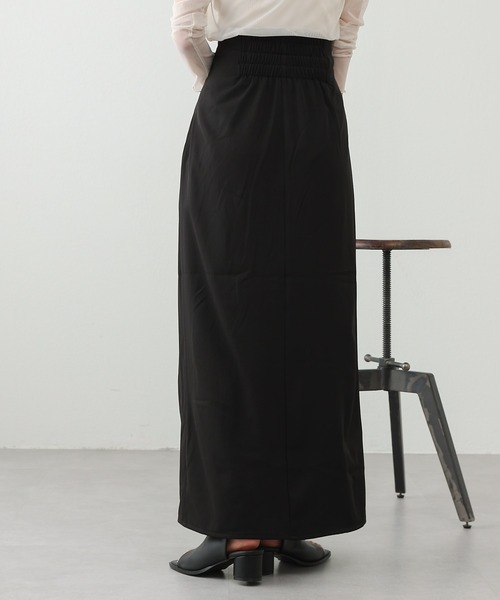 COLONY 2139（コロニートゥーワンスリーナイン）の「切替前スリットナロースカート（スカート・レディース・オフホワイト/ブラック/モカ/オレンジ・SMALL/MEDIUM）」の11枚目の写真