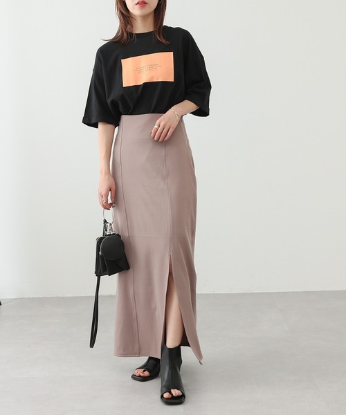 COLONY 2139（コロニートゥーワンスリーナイン）の「切替前スリットナロースカート（スカート・レディース・オフホワイト/ブラック/モカ/オレンジ・SMALL/MEDIUM）」の8枚目の写真