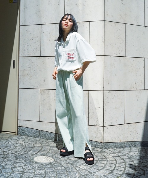 UNIIT（ユニット）の「【UNIIT/ユニット】高密度ポリツイル 刺繍シャツ ワッペンシャツ バック刺繍　オープンカラー　開襟（シャツ/ブラウス・メンズ・ホワイト/ブラック/ダークグリーン/ベージュ・MEDIUM/LARGE）」の5枚目の写真