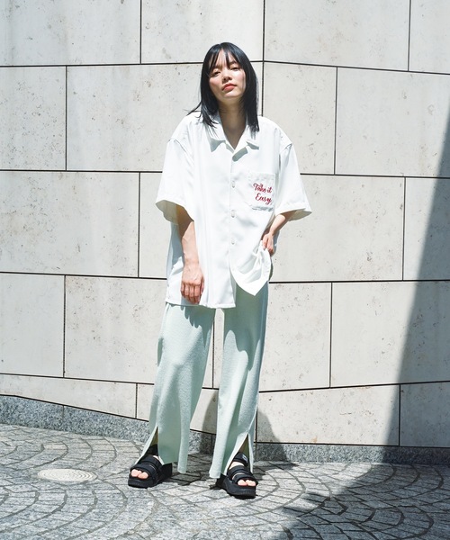 UNIIT（ユニット）の「【UNIIT/ユニット】高密度ポリツイル 刺繍シャツ ワッペンシャツ バック刺繍　オープンカラー　開襟（シャツ/ブラウス・メンズ・ホワイト/ブラック/ダークグリーン/ベージュ・MEDIUM/LARGE）」の9枚目の写真