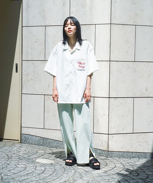 UNIIT（ユニット）の「【UNIIT/ユニット】高密度ポリツイル 刺繍シャツ ワッペンシャツ バック刺繍　オープンカラー　開襟（シャツ/ブラウス・メンズ・ホワイト/ブラック/ダークグリーン/ベージュ・MEDIUM/LARGE）」の10枚目の写真