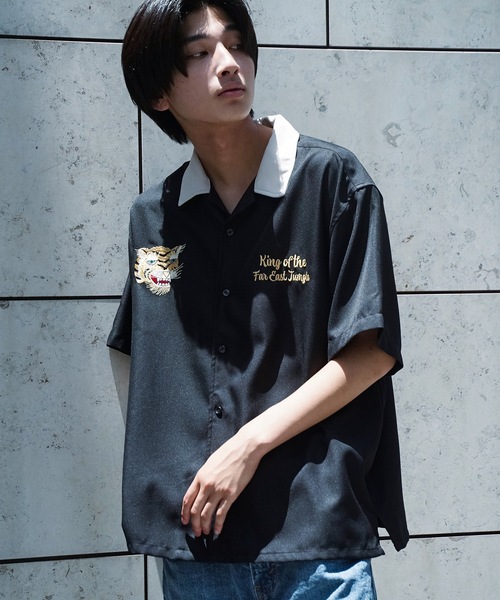 UNIIT（ユニット）の「【UNIIT/ユニット】高密度ポリツイル 刺繍シャツ ワッペンシャツ バック刺繍　オープンカラー　開襟（シャツ/ブラウス・メンズ・ホワイト/ブラック/ダークグリーン/ベージュ・MEDIUM/LARGE）」の15枚目の写真