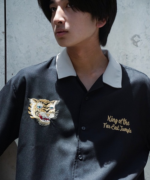 UNIIT（ユニット）の「【UNIIT/ユニット】高密度ポリツイル 刺繍シャツ ワッペンシャツ バック刺繍　オープンカラー　開襟（シャツ/ブラウス・メンズ・ホワイト/ブラック/ダークグリーン/ベージュ・MEDIUM/LARGE）」の17枚目の写真