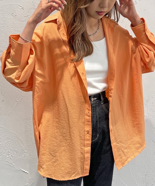 apres jour mignon（アプレジュールミニョン）の「カラーシャツ【ZOZOTOWN限定アイテム】（シャツ/ブラウス・レディース・オフホワイト/ピンク/オレンジ/グリーン/ブラック/ダークブルー・X-LARGE/フリー）」の6枚目の写真