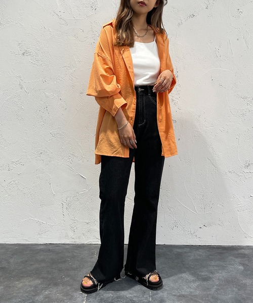 apres jour mignon（アプレジュールミニョン）の「カラーシャツ【ZOZOTOWN限定アイテム】（シャツ/ブラウス・レディース・オフホワイト/ピンク/オレンジ/グリーン/ブラック/ダークブルー・X-LARGE/フリー）」の7枚目の写真