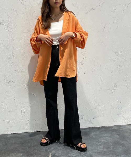 apres jour mignon（アプレジュールミニョン）の「カラーシャツ【ZOZOTOWN限定アイテム】（シャツ/ブラウス・レディース・オフホワイト/ピンク/オレンジ/グリーン/ブラック/ダークブルー・X-LARGE/フリー）」の8枚目の写真