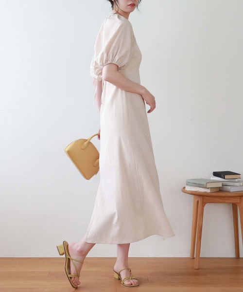 【web先行予約】バックオープンギャザースリーブワンピース