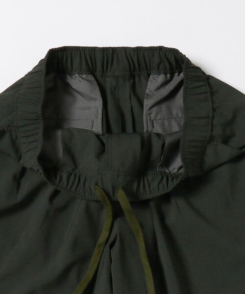 BEAMS（ビームス）の「BEAMS / 2プリーツ イージー アンクル パンツ（その他パンツ・メンズ・チャコールグレー/ダークグリーン/ネイビー・S/M/L/XL）」の16枚目の写真