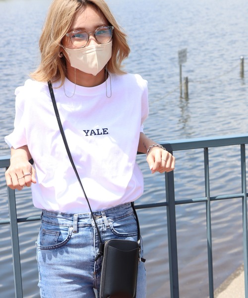 COURO（コウロ）の「YALE BlockY Logo S/S Tee ブロックYロゴ半袖Tシャツ（Tシャツ/カットソー・レディース・ホワイト/ブラック/ホワイト系/ブラック系・L/S/XL/M）」の2枚目の写真