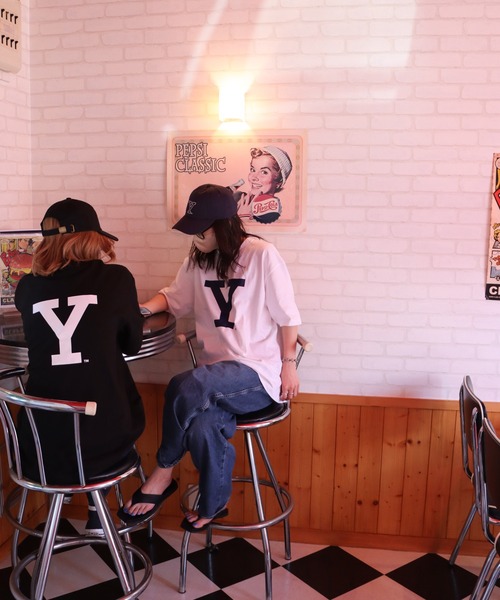 COURO（コウロ）の「YALE BlockY Logo S/S Tee ブロックYロゴ半袖Tシャツ（Tシャツ/カットソー・レディース・ホワイト/ブラック/ホワイト系/ブラック系・L/S/XL/M）」の5枚目の写真