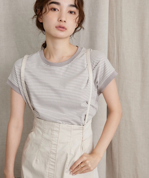 AMERICAN HOLIC（アメリカンホリック）の「フレンチスリーブカットプルオーバー（Tシャツ/カットソー・レディース・ブラック/ブラック系その他4/オフホワイト/グレイッシュベージュ/パープル/グレー系その他4・M/L）」の4枚目の写真