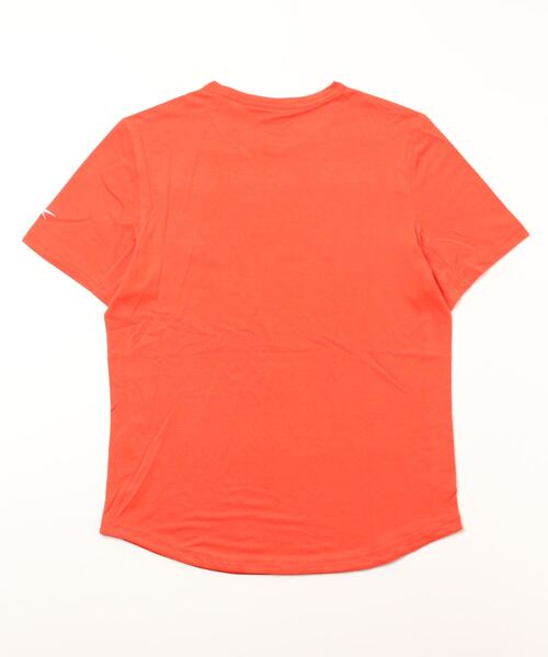 Reebok(リーボック)の「レズミルズR アクティブチル+ドリームブレンド Tシャツ / Les MillsR ACTIVCHILL+DREAMBLEND T-Shirt (Tシャツ/カットソー・メンズ・レッド・SMALL/MEDIUM/LARGE/X-LARGE/XX-LARGE/X-SMALL)」の2枚目の写真