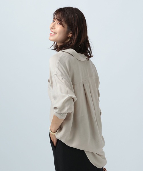 BAYFLOW(ベイフロー)の「ベーシックスキッパーシャツ(シャツ/ブラウス・レディース・ベージュ/レッド/アイボリー/チャコール・FREE)」の17枚目の写真