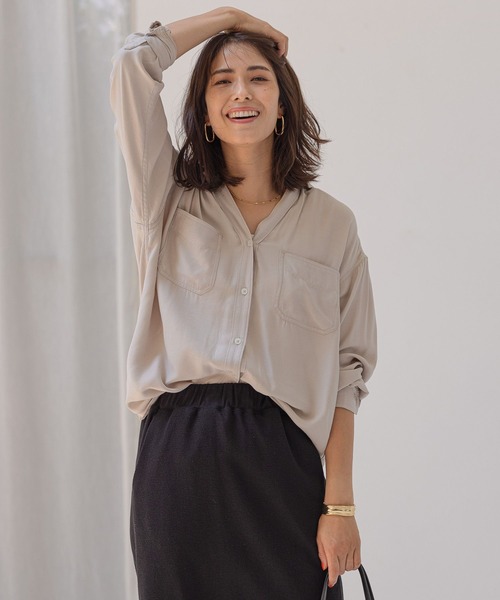 BAYFLOW(ベイフロー)の「ベーシックスキッパーシャツ(シャツ/ブラウス・レディース・ベージュ/レッド/アイボリー/チャコール・FREE)」の8枚目の写真