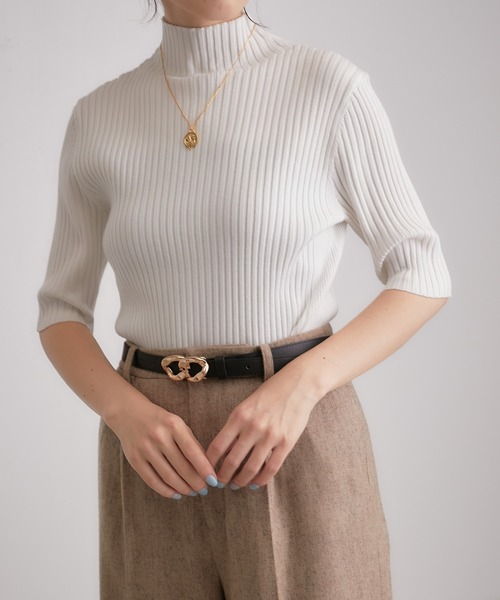 COLLAGE GALLARDAGALANTE（コラージュガリャルダガランテ）の「【OT】色違いで欲しい/ボトムを選ばない/ジャケットのインナーに/万能/リブ半袖プルオーバー/手洗い可（ニット/セーター・レディース・ホワイト/ブラック/グリーン/ピンク・FREE）」の2枚目の写真