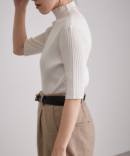 COLLAGE GALLARDAGALANTE（コラージュガリャルダガランテ）の「【OT】色違いで欲しい/ボトムを選ばない/ジャケットのインナーに/万能/リブ半袖プルオーバー/手洗い可（ニット/セーター・レディース・ホワイト/ブラック/グリーン/ピンク・FREE）」の18枚目の写真