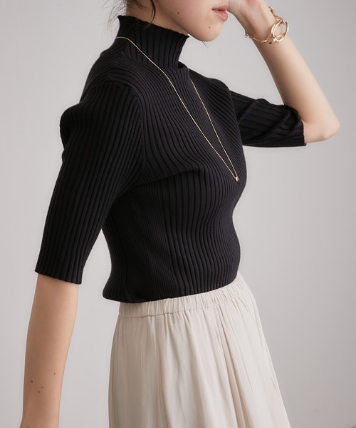 COLLAGE GALLARDAGALANTE（コラージュガリャルダガランテ）の「【OT】色違いで欲しい/ボトムを選ばない/ジャケットのインナーに/万能/リブ半袖プルオーバー/手洗い可（ニット/セーター・レディース・ホワイト/ブラック/グリーン/ピンク・FREE）」の9枚目の写真