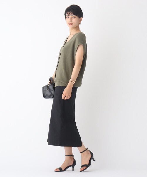 OPAQUE.CLIP（オペークドットクリップ）の「◆コットンニットジレ【WEB限定カラー】（ベスト・レディース・チャコールグレー/パープル系/カーキ系4/アイボリー・38）」の9枚目の写真