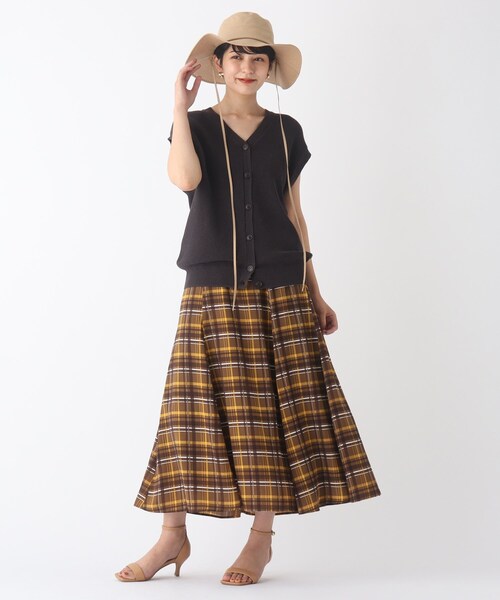 OPAQUE.CLIP（オペークドットクリップ）の「◆コットンニットジレ【WEB限定カラー】（ベスト・レディース・チャコールグレー/パープル系/カーキ系4/アイボリー・38）」の13枚目の写真