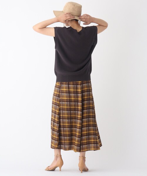 OPAQUE.CLIP（オペークドットクリップ）の「◆コットンニットジレ【WEB限定カラー】（ベスト・レディース・チャコールグレー/パープル系/カーキ系4/アイボリー・38）」の15枚目の写真