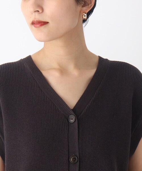 OPAQUE.CLIP（オペークドットクリップ）の「◆コットンニットジレ【WEB限定カラー】（ベスト・レディース・チャコールグレー/パープル系/カーキ系4/アイボリー・38）」の19枚目の写真