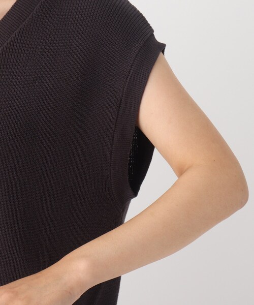 OPAQUE.CLIP（オペークドットクリップ）の「◆コットンニットジレ【WEB限定カラー】（ベスト・レディース・チャコールグレー/パープル系/カーキ系4/アイボリー・38）」の20枚目の写真