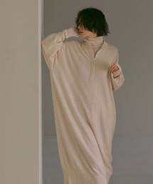 ETRE TOKYO（エトレトウキョウ）の「オープンバックドルマンニット  