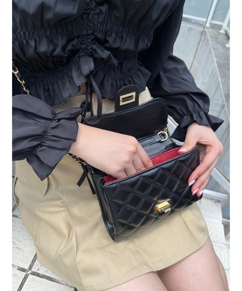 PHILLY(フィリー)の「キルティングチェーンショルダーバッグ(ショルダーバッグ・レディース・ホワイト/ブラック・FREE)」の5枚目の写真