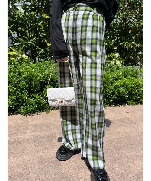 PHILLY(フィリー)の「キルティングチェーンショルダーバッグ(ショルダーバッグ・レディース・ホワイト/ブラック・FREE)」の7枚目の写真