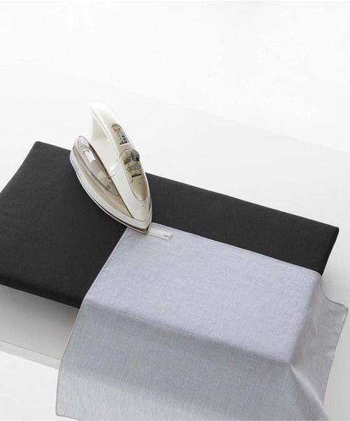 TIMELESS COMFORT（タイムレスコンフォート）の「tower（タワー）卓上脚付き 平型アイロン台（ランドリーグッズ・レディース・ブラック/ホワイト・ONE SIZE）」の19枚目の写真