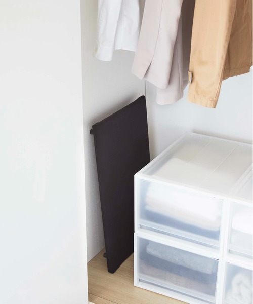 TIMELESS COMFORT（タイムレスコンフォート）の「tower（タワー）卓上脚付き 平型アイロン台（ランドリーグッズ・レディース・ブラック/ホワイト・ONE SIZE）」の14枚目の写真