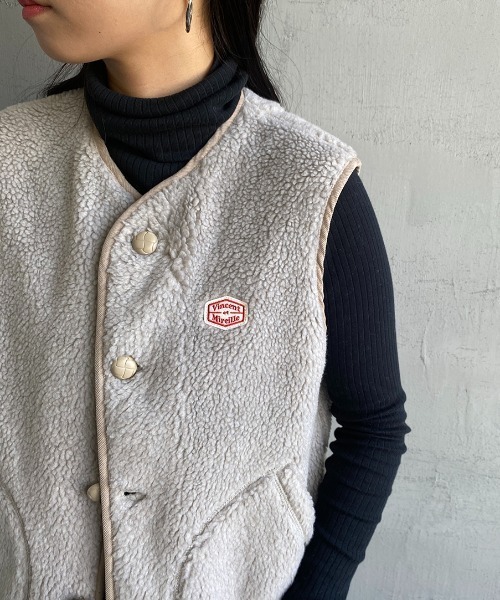 Vincent et Mireille（バンソンエミレイユ）の「[Vincent et Mireille/ヴァンソン エ ミレイユ] ノーカラー ボアフリースベスト（ベスト・レディース・アイボリー/ブラック/ブラウン・36）」の12枚目の写真