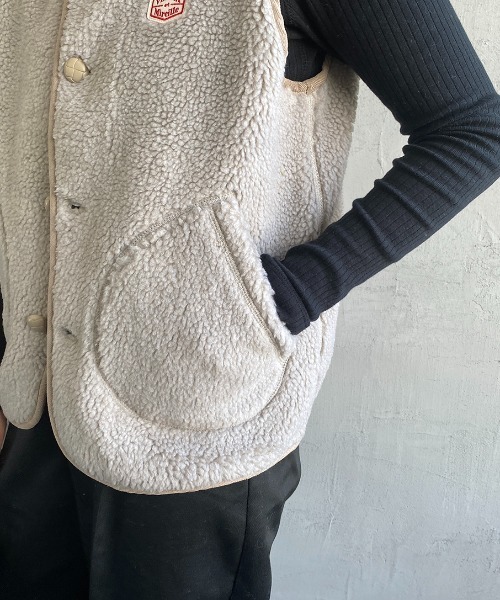 Vincent et Mireille（バンソンエミレイユ）の「[Vincent et Mireille/ヴァンソン エ ミレイユ] ノーカラー ボアフリースベスト（ベスト・レディース・アイボリー/ブラック/ブラウン・36）」の14枚目の写真