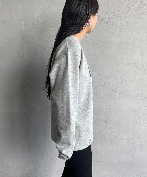 CHUMS（チャムス）の「[CHUMS/チャムス] ロゴプリント クルーネックスウェット（スウェット・レディース・ネイビー/ナチュラル/グレー・XL/L/M）」の8枚目の写真