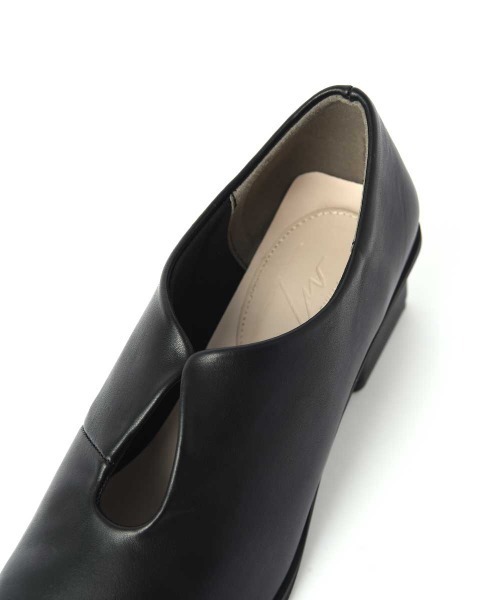 marjour(マージュール)の「ROUND SLIT PUMPS(パンプス・レディース・ブラック・LL/S/M/L)」の10枚目の写真