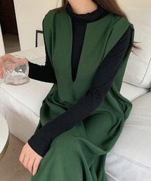 キーネックジャンパースカート