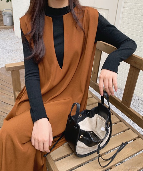 LYEON(リヨン)の「キーネックジャンパースカート(ジャンパースカート・レディース・ブラック/アイボリー/グリーン/キャメル・FREE)」の20枚目の写真