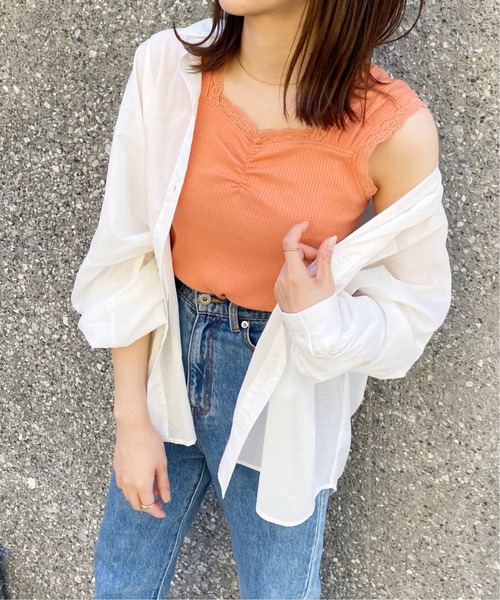 RAY CASSIN（レイカズン）の「フロントギャザータンクトップ（タンクトップ・レディース・オフホワイト/ブラック/グレイッシュベージュ/ミント/オレンジ・FREE）」の5枚目の写真