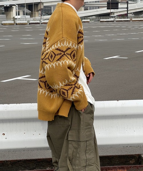 kutir(クティール)の「アブストラクトニットカーディガン(カーディガン/ボレロ・メンズ・マスタード/ブラック・MEDIUM/LARGE)」の13枚目の写真