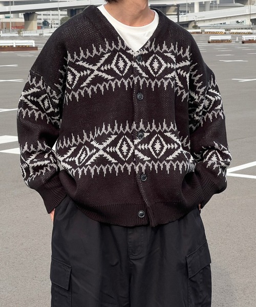 kutir(クティール)の「アブストラクトニットカーディガン(カーディガン/ボレロ・メンズ・マスタード/ブラック・MEDIUM/LARGE)」の3枚目の写真
