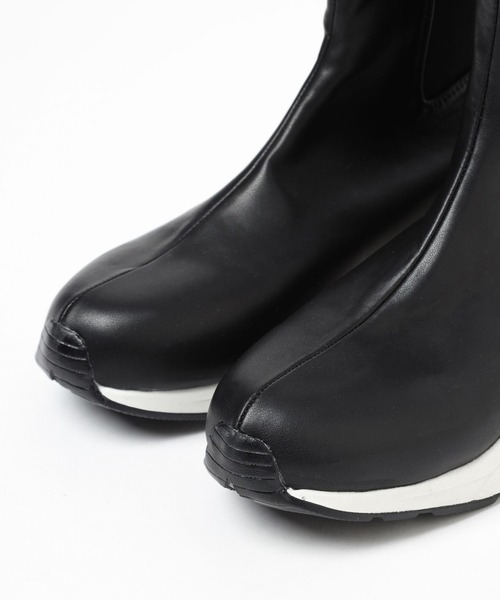 Andemiu（アンデミュウ）の「【軽量＆伸縮素材】ストレッチスニーカーブーツ185104（スニーカー・レディース・オフホワイト/ブラック・MEDIUM/LARGE）」の12枚目の写真