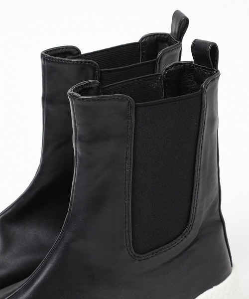 Andemiu（アンデミュウ）の「【軽量＆伸縮素材】ストレッチスニーカーブーツ185104（スニーカー・レディース・オフホワイト/ブラック・MEDIUM/LARGE）」の13枚目の写真