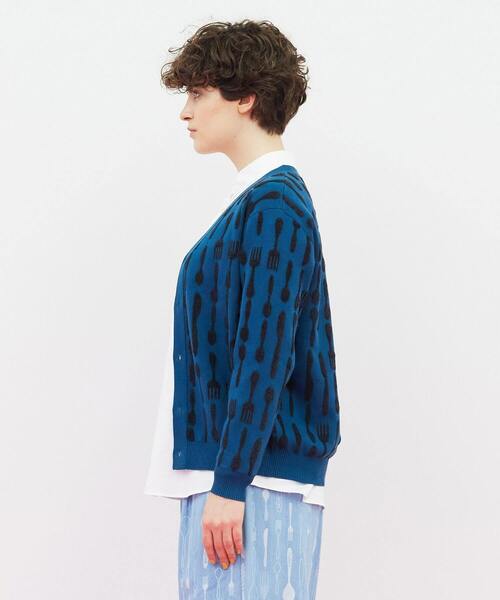 FRAPBOIS（フラボア）の「カトラリーニット カーデガン（カーディガン/ボレロ・レディース・ベージュ/ブルー・1/2）」の3枚目の写真